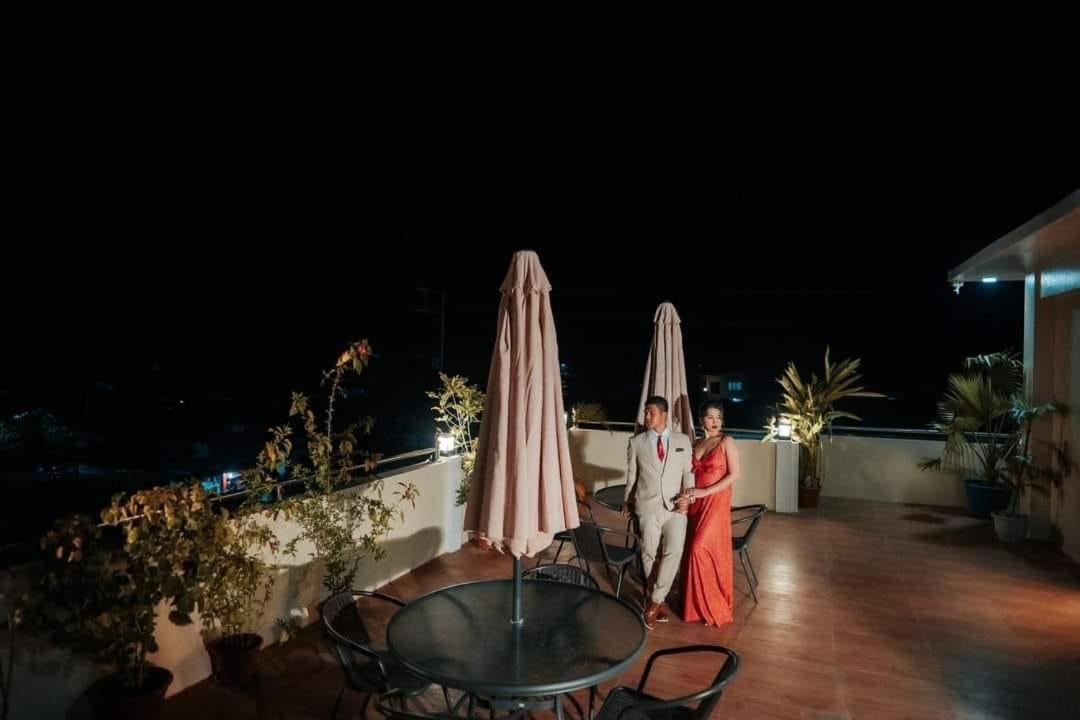 Rich-Vania Suites General Luna  Dış mekan fotoğraf