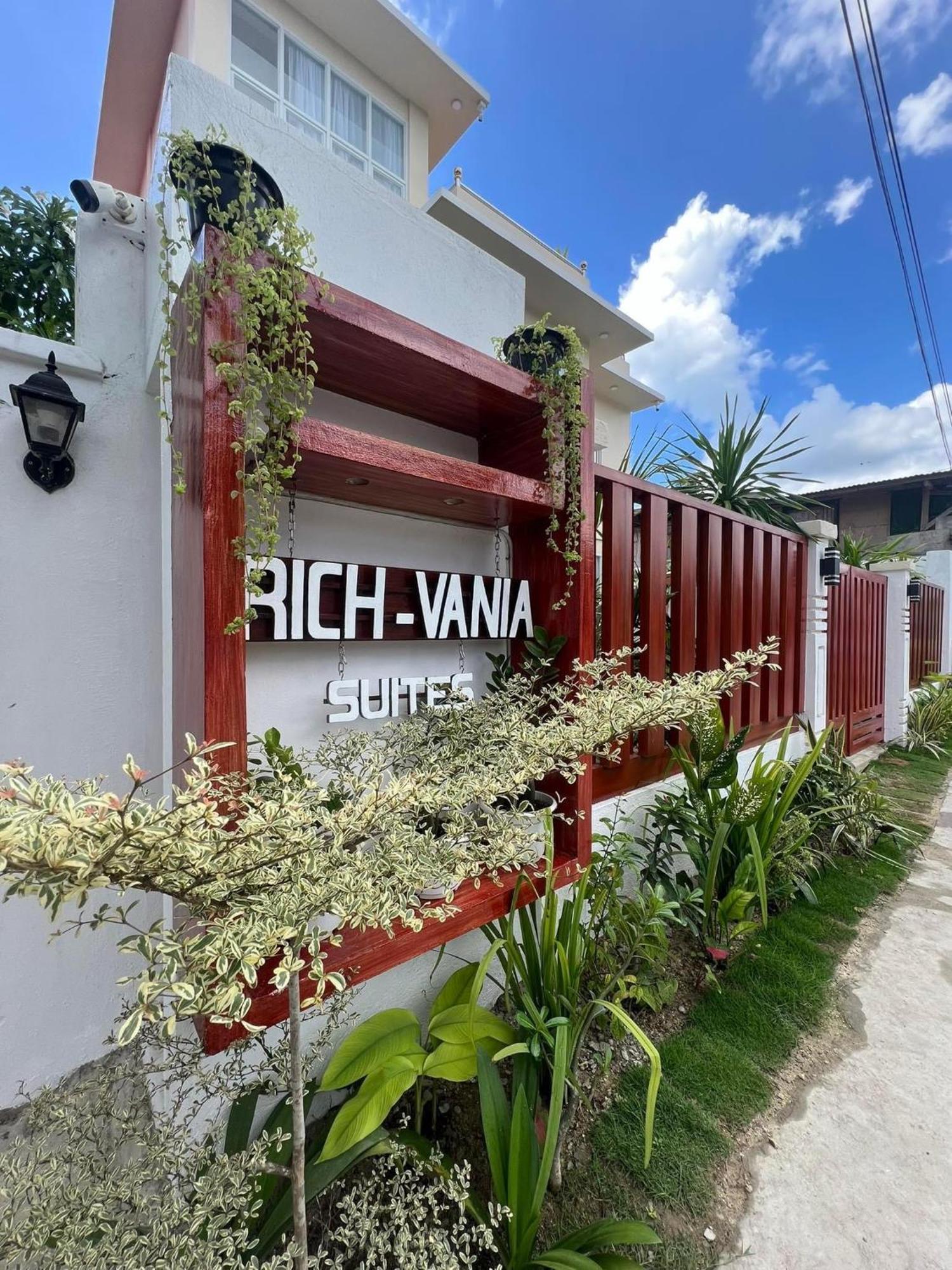 Rich-Vania Suites General Luna  Dış mekan fotoğraf